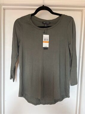 Cable & Gauge Olive 3/4 Sleeve Crewneck Top